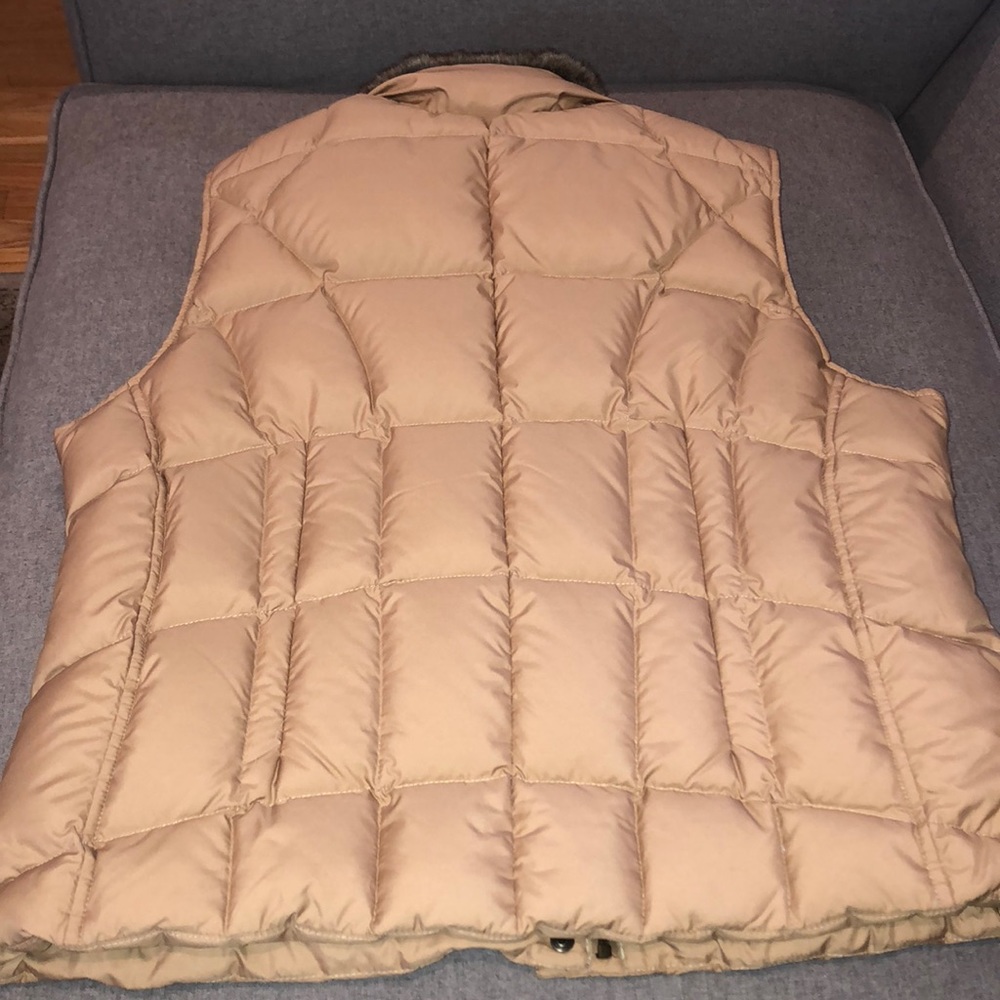 Eddie Bauer Beige Puffer Vest with Faux Fur Collar - Picture 4 of 7